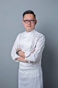 俞斌：一手烟火一手艺术