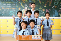 世界学生奶日|蒙牛学生奶筑牢青少年营养健康防护网